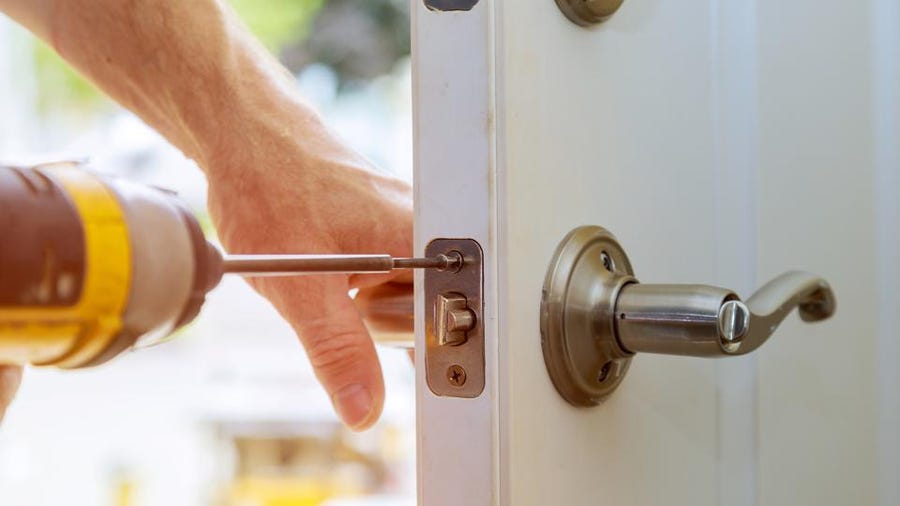 Highly Recommended Tips to Find the Best Locksmith Services